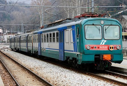 Travolta da un treno a Genova, si indaga per omicidio volontario