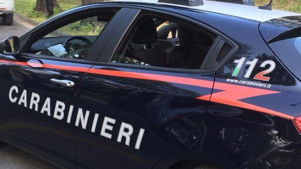 Rissa sull'autobus ad Alassio, un giovane aggredisce i carabinieri: arrestato 