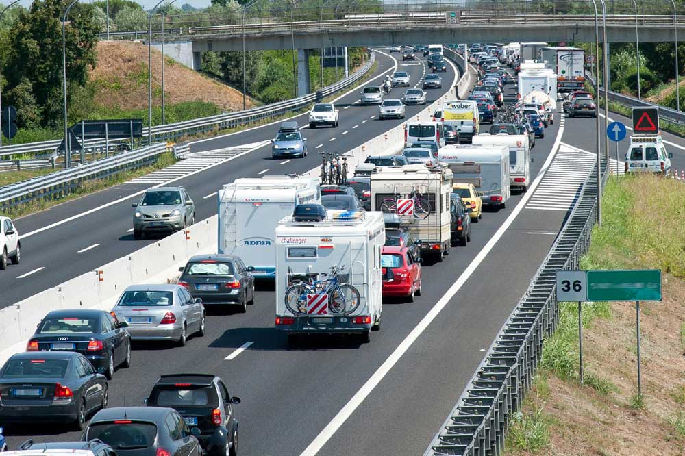 Autostrade Liguria: code di 5 km tra Ovada e bivio A10, rallentamenti a Ponente