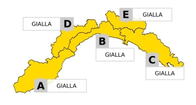 Liguria, domenica di allerta gialla per temporali su tutta la regione
