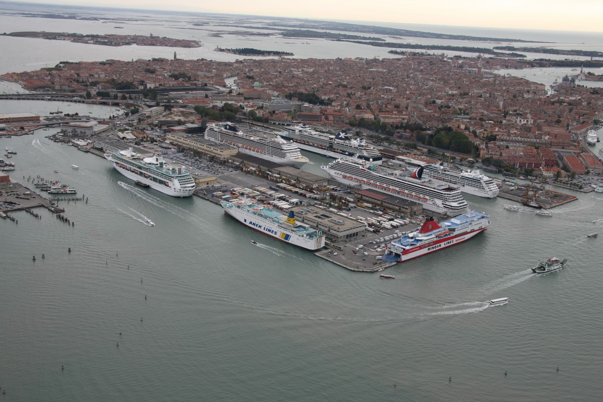 Porto di Venezia, traffico in calo nel primo trimestre. Ma i risultati dell'anno sono positivi