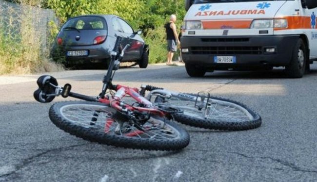 Casarza Ligure, ciclista travolto e ucciso da un'auto 