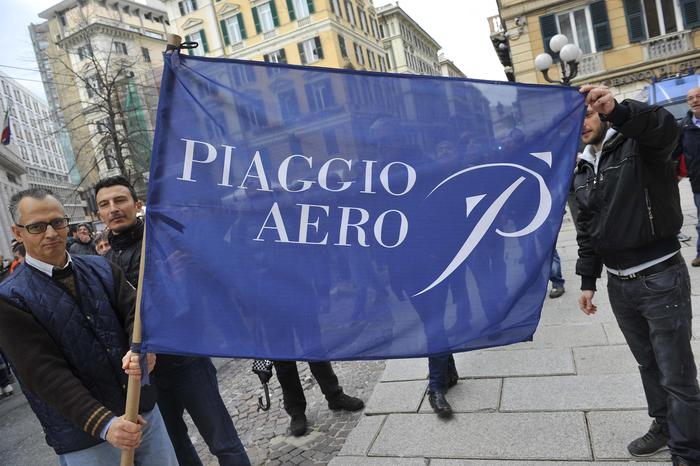 Piaggio Aero, firmata la cassa integrazione per oltre mille dipendenti