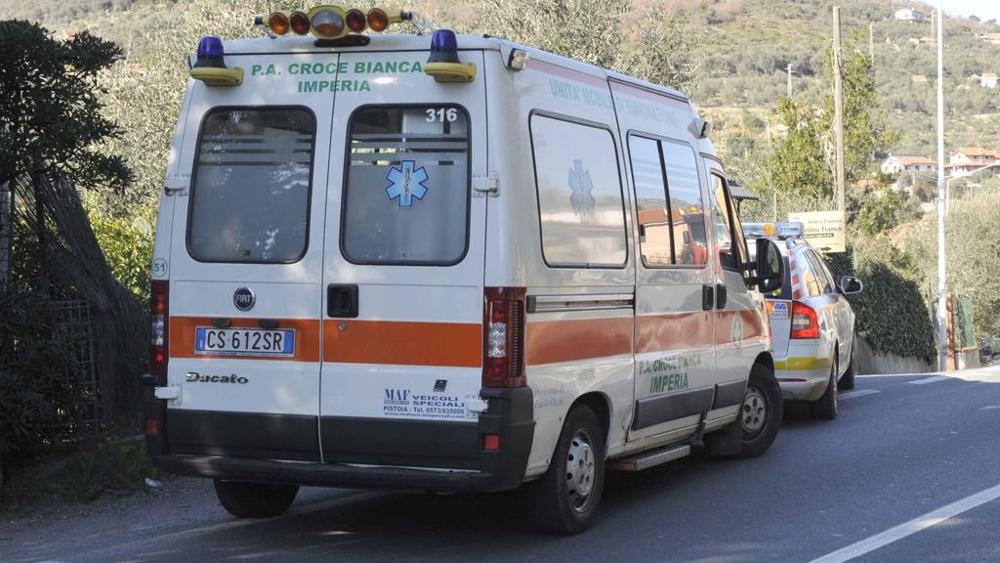 Incidente mortale a Bordighera, scooter contro auto sull'Aurelia