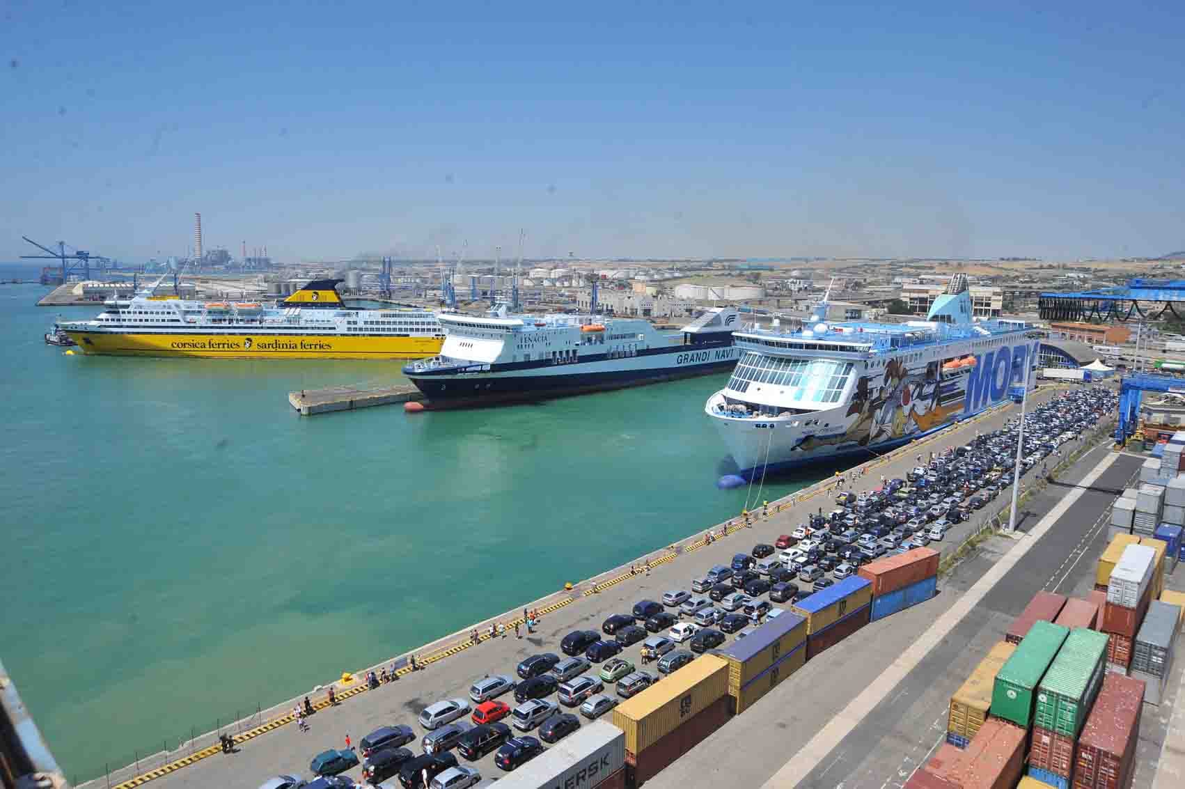 Civitavecchia, la banchina 23 del porto commerciale a Traiana sino al 2030