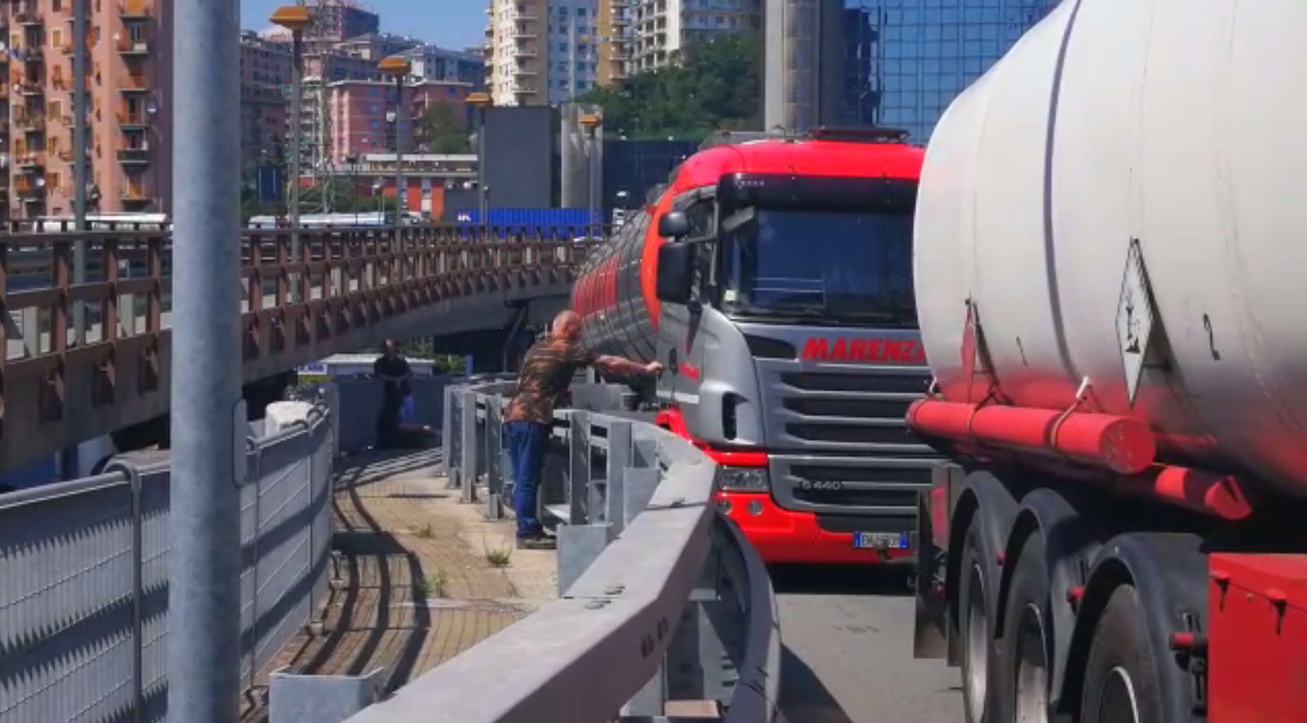 Genova, telecamere per il controllo dei mezzi che trasportano merci pericolose