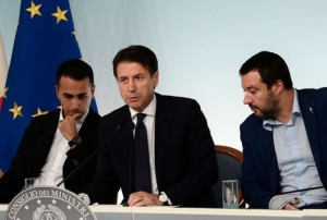 Gli intrecci confusi della politica italiana