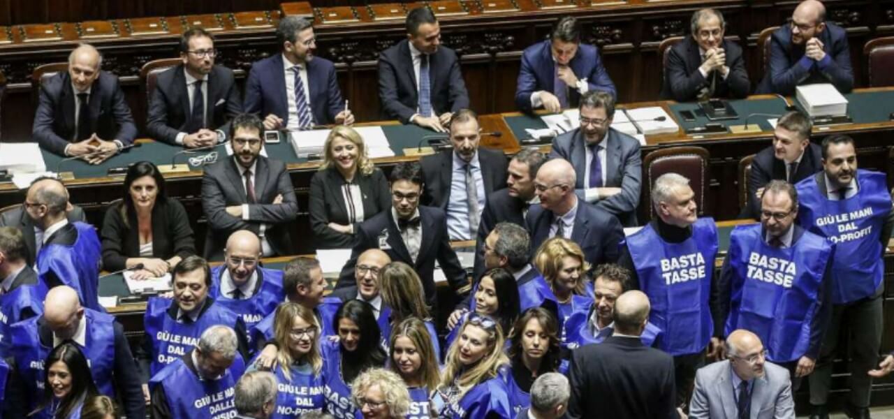 Dl Semplificazioni, Forza Italia: "Ennesimo pasticcio di un governo scalcinato"