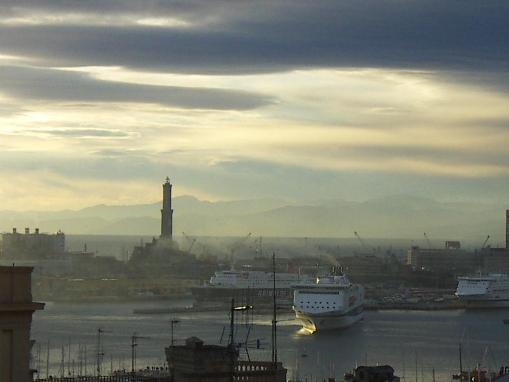 Genova, economia in calo ma la colpa non è solo di Ponte Morandi