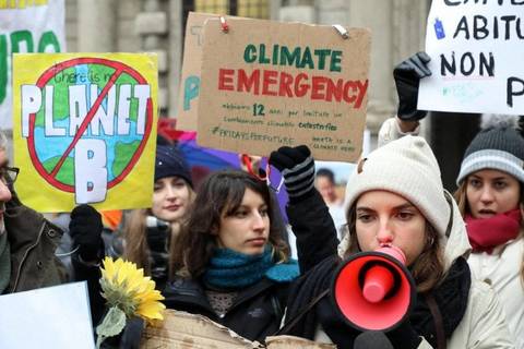 Sciopero mondiale per il clima, corteo e flash-mob anche a Genova
