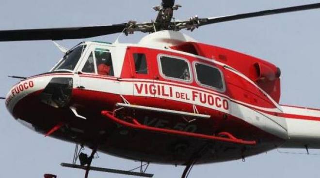 La Spezia, bagnante muore in mare: recuperato dall'elicottero