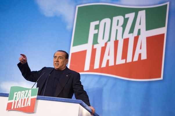 Scajola a gamba tesa sul futuro di Forza Italia