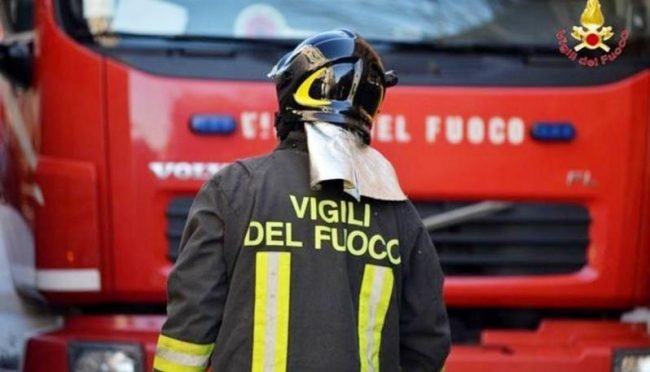 Sanremo, 9 intossicati per un incendio da cortocircuito