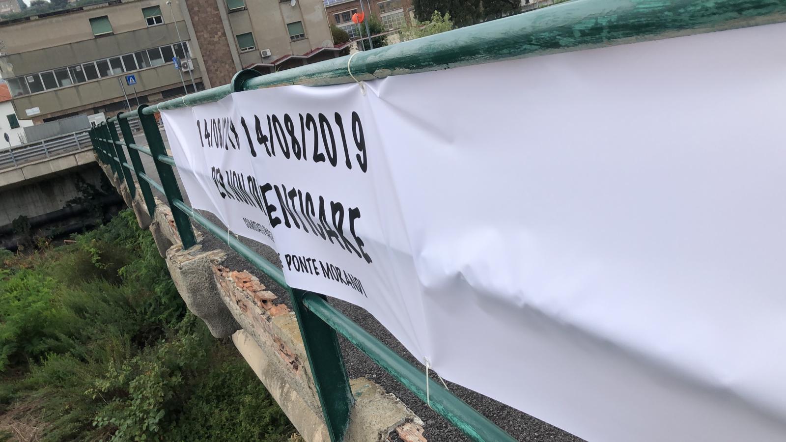 Ponte Morandi, i familiari delle vittime: "Autostrade non può avere ancora le concessioni"