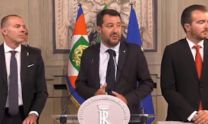 Crisi di governo, Salvini: "Se i 5 Stelle ci ripensano, noi siamo qui"