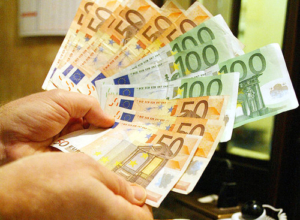 Ronco Scrivia, coppia spaccia banconote false da 50 euro, denunciati