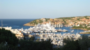 Indagine per violenza sessuale, sopralluogo nella villa di Beppe Grillo in Sardegna