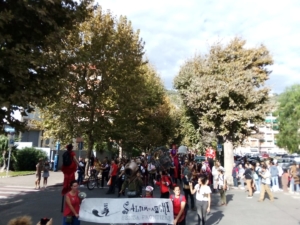 Ventimiglia, 300 persone alla 'Parata senza frontiere' dei No Border